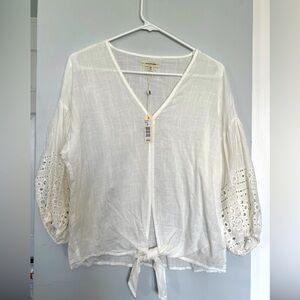 Max Studio Peasant Balloon Eyelet Sleeves - VNeck - Tie Waist